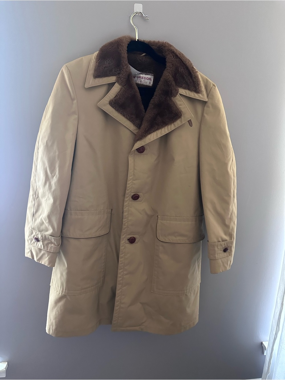 Vintage McGregor Men's Tan Trench Coat with Brown Fur Collar
